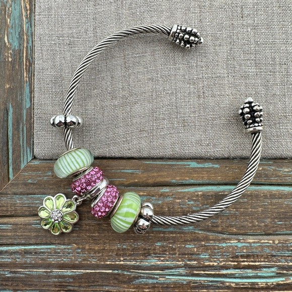 Silver Tone Cuff Bracelet Rhinestones Glass Beads Flower Charm Torque Bangle - Picture 6 of 9